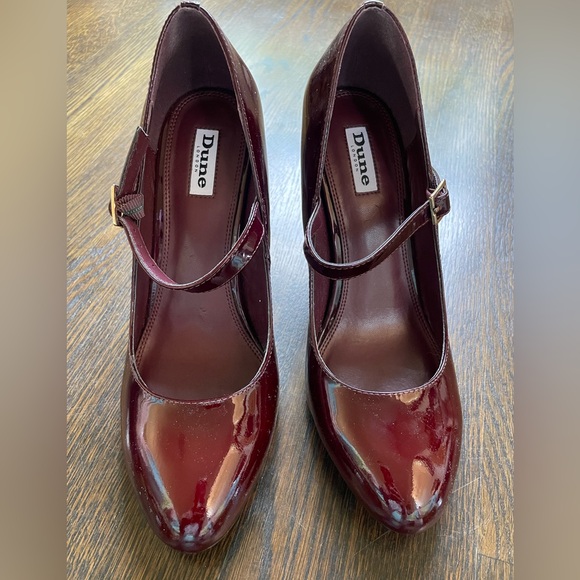 DUNE of London classic burgundy patent Mary Jane heels. - Picture 7 of 16